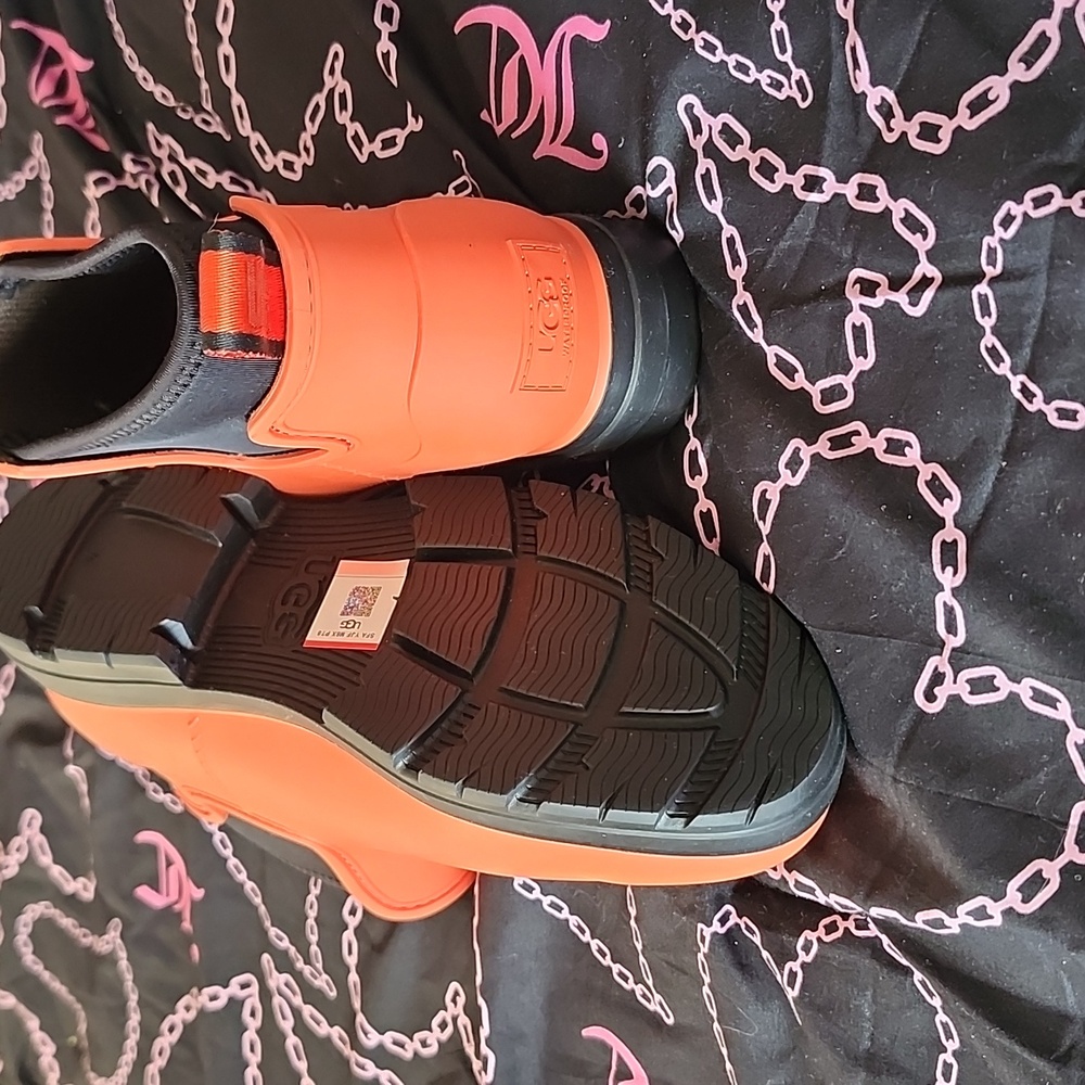 UGG Orange Women's Rain Winter Boots New Without Tag. Sorry Dont Have The Box. - Picture 5 of 5